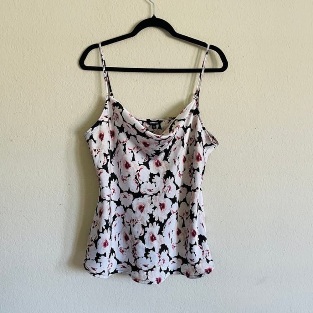 Floral Print Women's Top - Black and White
